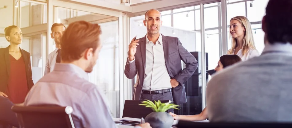 5 vantaggi e svantaggi nell’automazione di una startup con l’IA