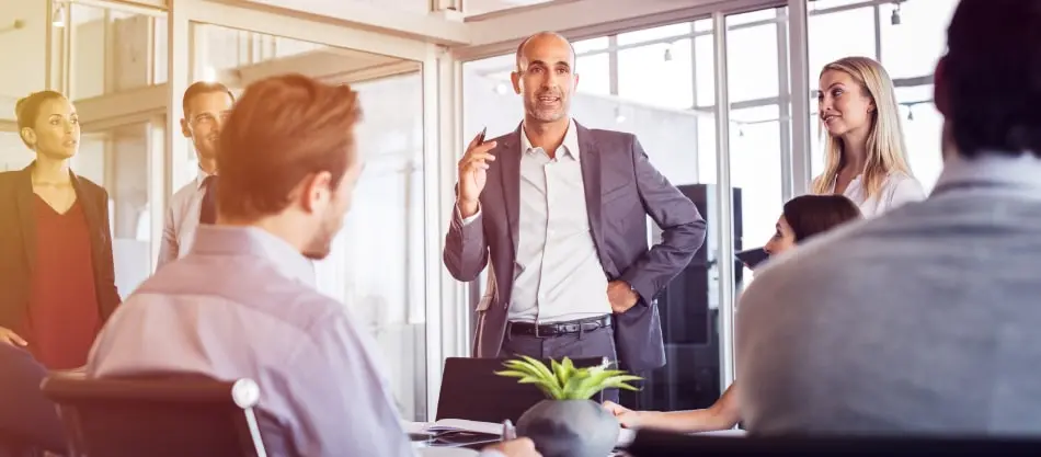 5 vantaggi e svantaggi nell’automazione di una startup con l’IA
