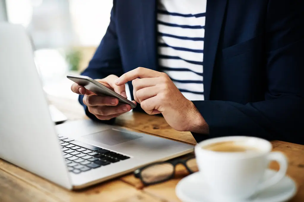 Errori nella comunicazione interna: come riconoscerli e correggerli prima che rallentino il team shutterstock_247509Errori nella comunicazione interna: come riconoscerli e correggerli prima che rallentino il team3365.webp