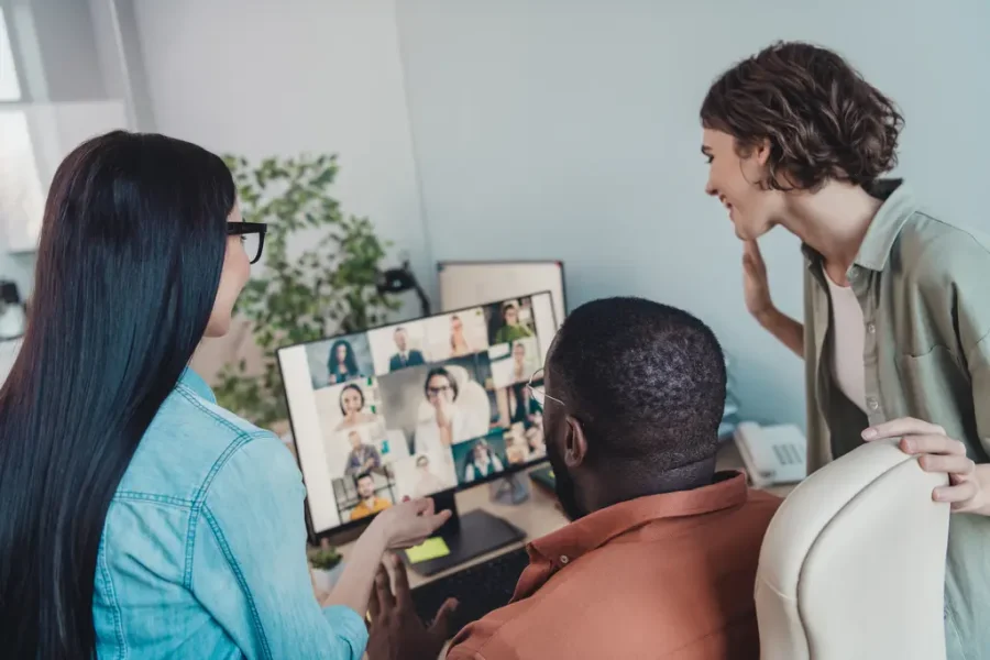 Ambiente di lavoro intelligente, la rivoluzione del lavoro ibrido in Italia
