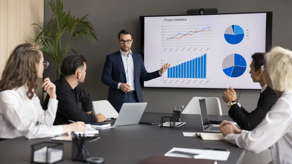 Come creare un piano di marketing: 10 passaggi essenziali 