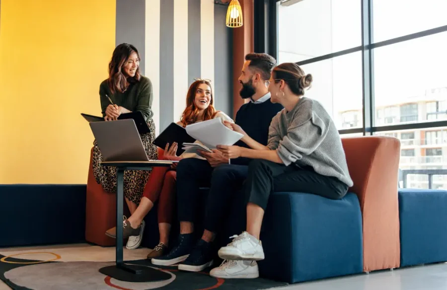 5 vantaggi e svantaggi nell’automazione di una startup con l’IA