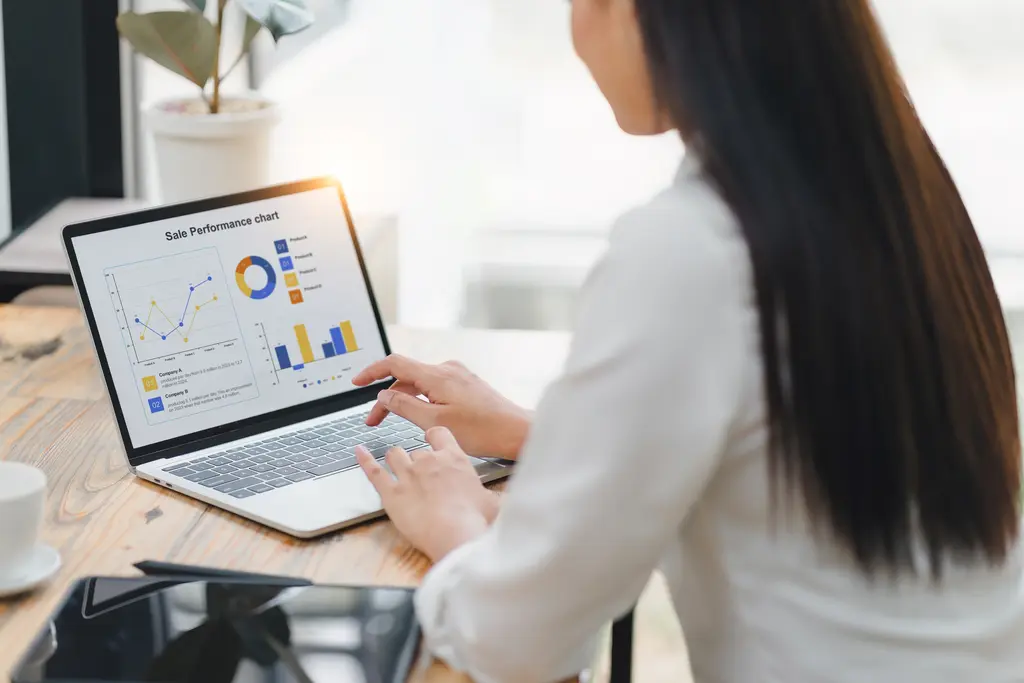 Scegliere poche metriche che rispondono alla domanda: utilizzo, monetizzazione e backlog operativo Scegliere poche metriche che rispondono alla domanda: utilizzo, monetizzazione e backlog operativo