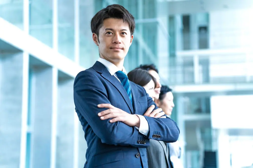 10 principi di leadership trasformativa nel management moderno