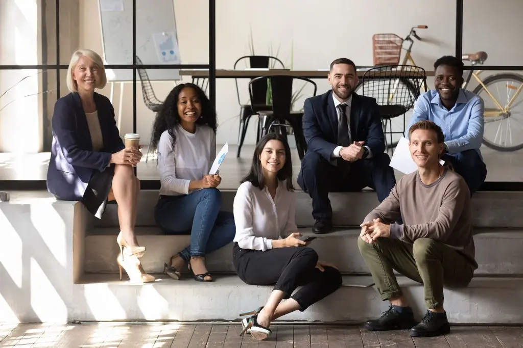 10 principi di leadership trasformativa nel management moderno